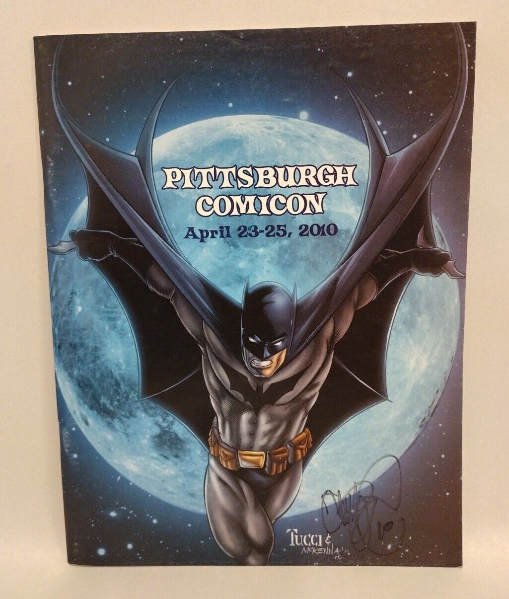 Pittsburgh Comic con 2010 Tucci Batman Cvr Convention Program Signed Tim Vigil 