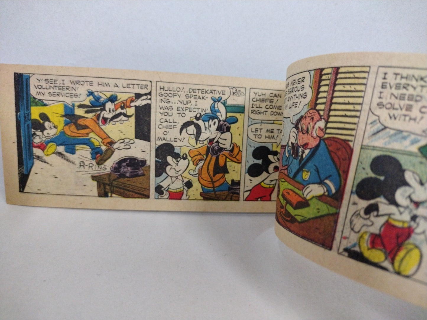 Goofy And The Gangsters #B-7 (1950) Disney General Mills Mini Comic