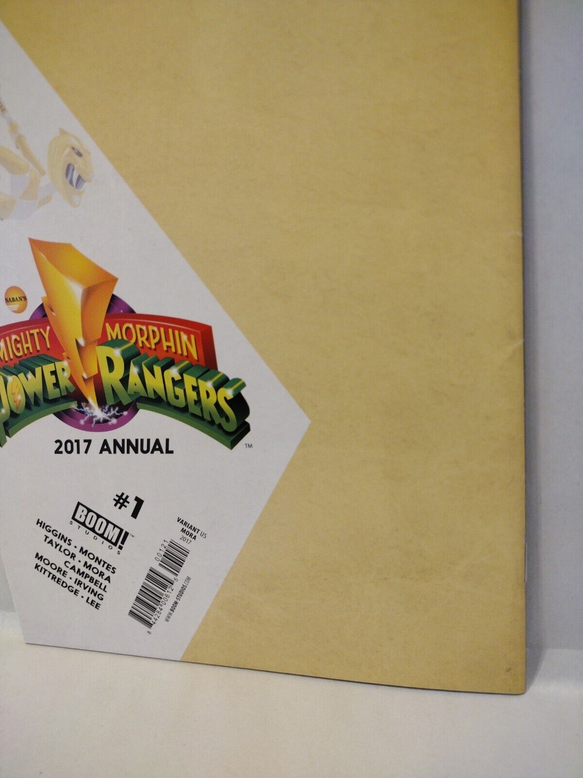 Mighty Morphin Power Rangers Annual 2017 Mora Virgin Team Variant Cover Comic