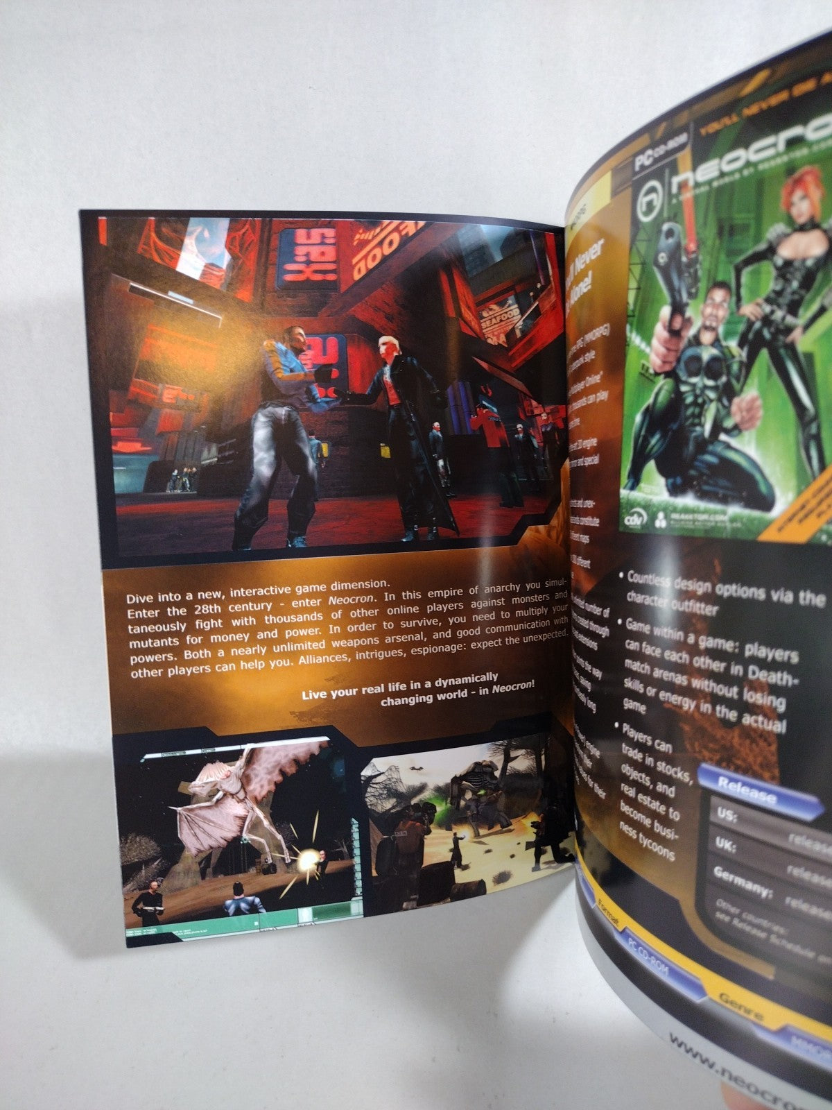 CDV Video Game Company E3 2003 Product Catalog w/CD Blitzkrieg Lula 3D Vultures