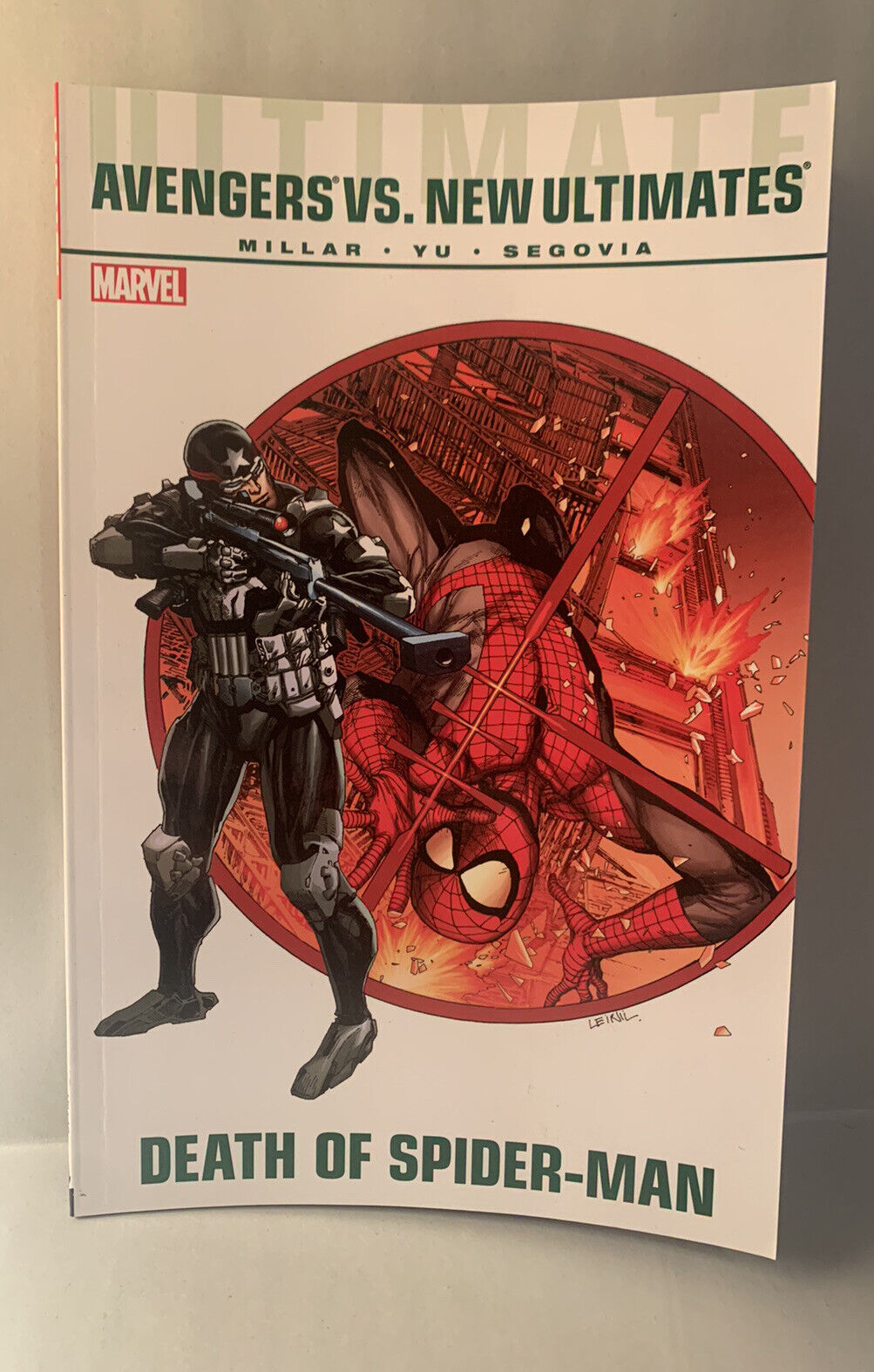 AVENGERS VS NEW ULTIMATES Death Of Spider-man TPB Mark Millar Brand New 