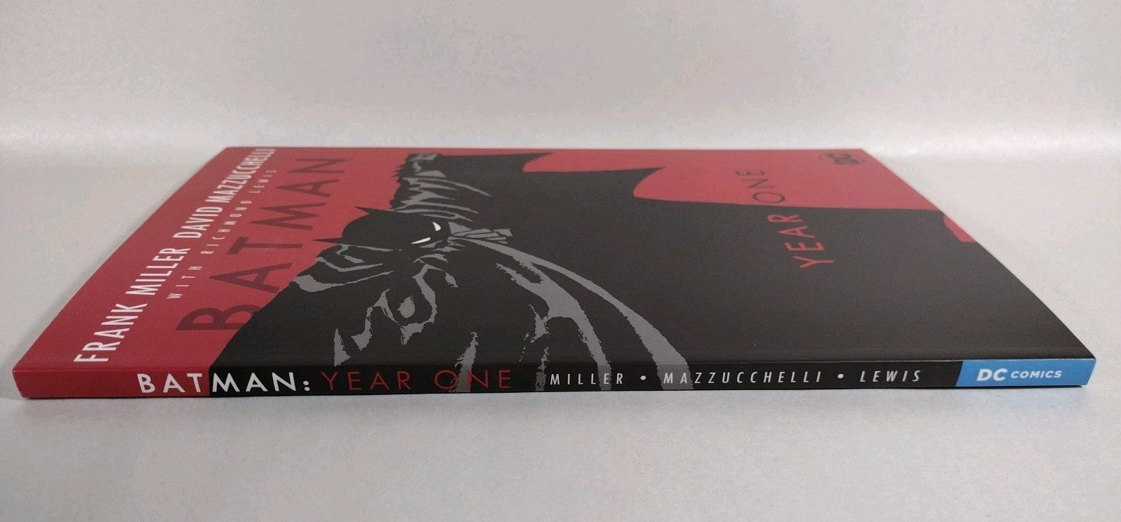 Batman Year One (2005) DC Comic TPB Frank Miller Mazzucchelli New