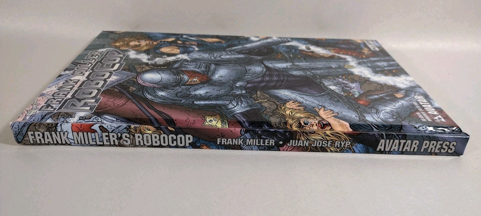 Frank Miller Robocop Avatar Press (2007) Hardcover LTD 1000 Juan Jose Ryp New