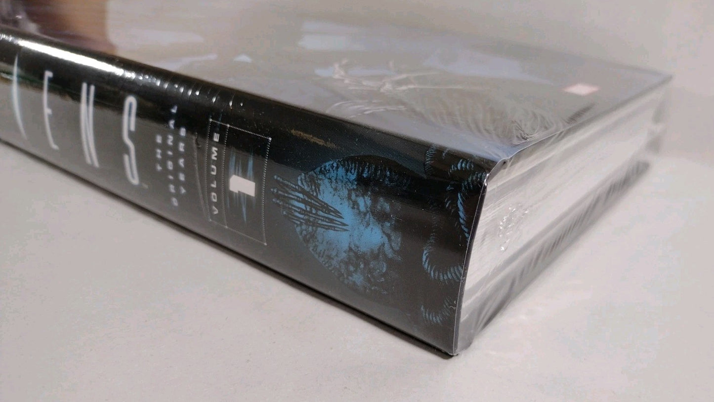 Aliens: The Original Years Omnibus Vol 1 Marvel HC Greg Land Cover New Sealed 