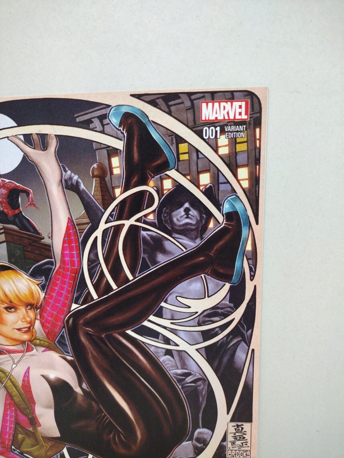 Spider-Gwen #1 (2015) Marvel Comic Mark Brooks Variant VF-NM