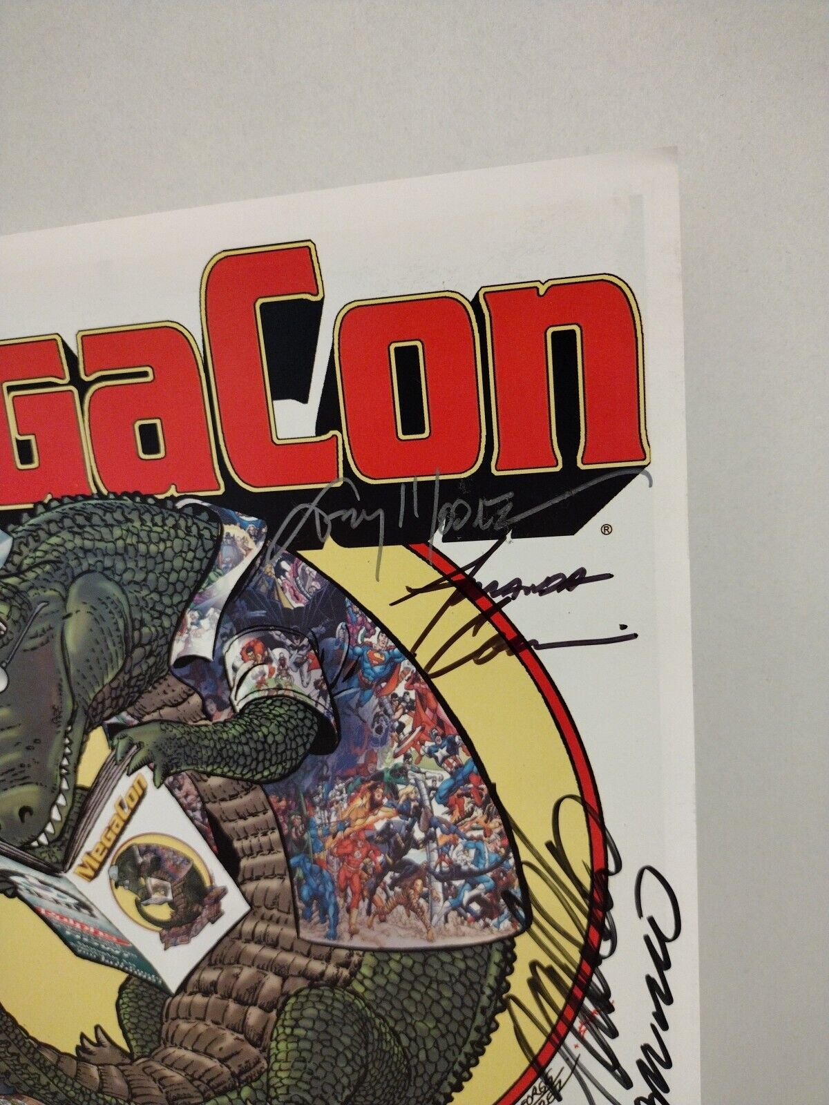 MegaCon Comic Convention 2011 Program Signed 10x J Scott Campbell Roy Thomas +