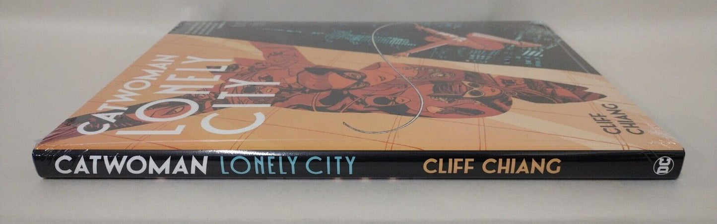 Catwoman Lonely City (2022) DC Hardcover Cliff Chiang DM Variant New Sealed