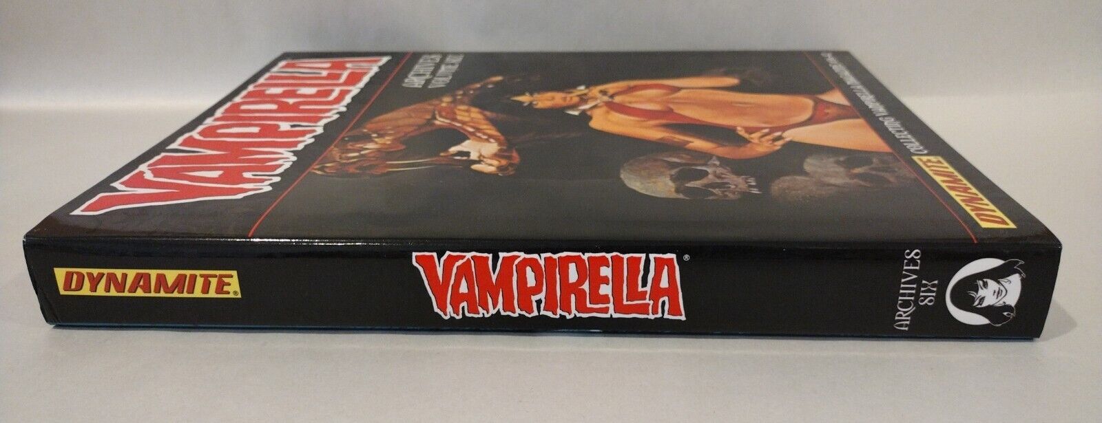 Vampirella Archives Vol 6 (2016) Dynamite Hardcover Warren Magazine Rep #36-42