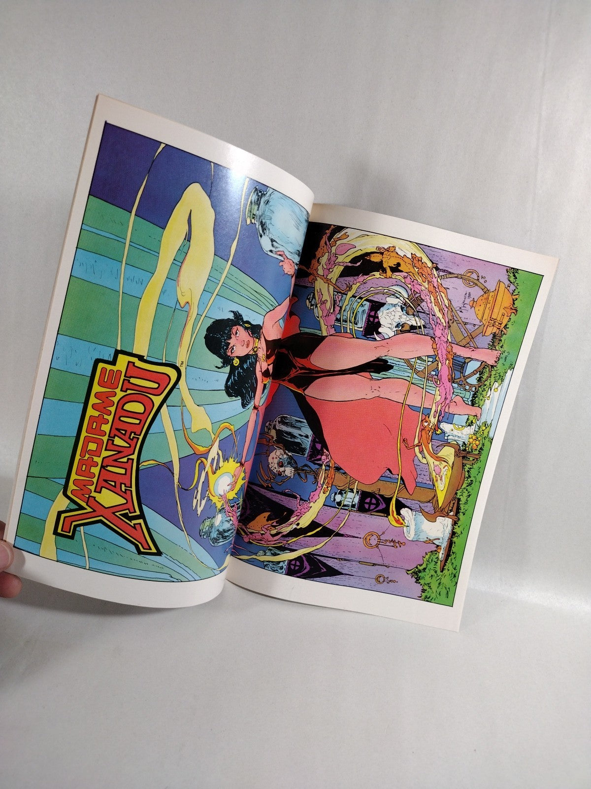 Madame Xanadu #1 (1981) DC Comic W Center-Fold Poster Michael Kaluta Cover VF-NM