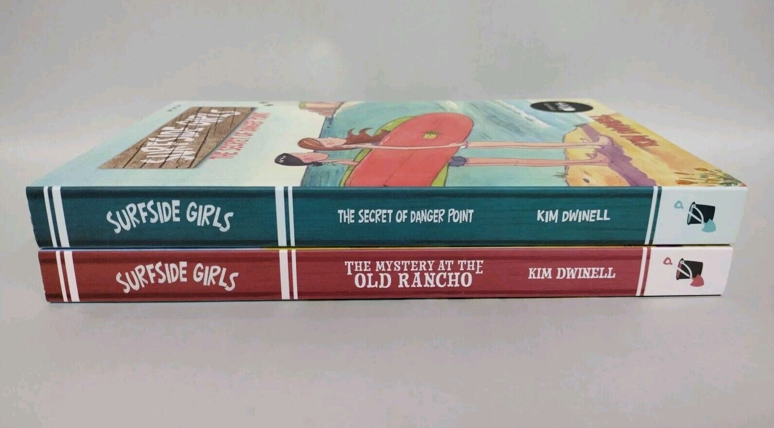 Surfside Girls GN Set: Secret Of Danger Point & Mystery At The Old Rancho New