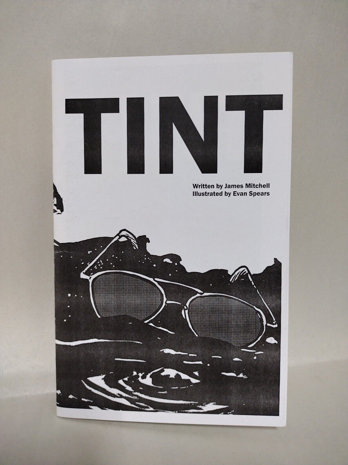 Tint (2010) James Mitchell Evan Spears Pulp Horror Zine Tar Creeps Signed