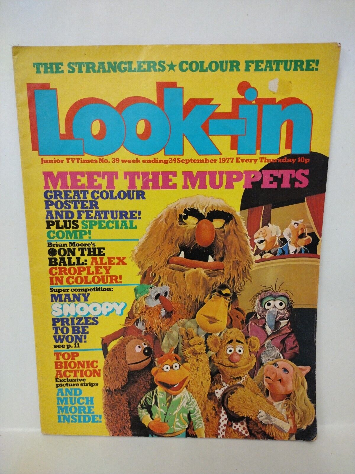 Look-In Magazine #39 (1977) British Import Muppets Bionic Man Woman Comic