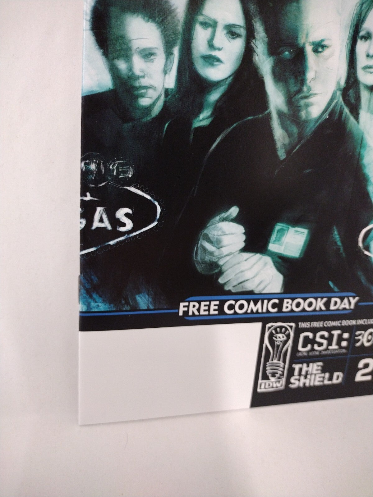 CSI Crime Scene Investigation 30 Days Of Night Shield 24 (2004) IDW FCBD Comic
