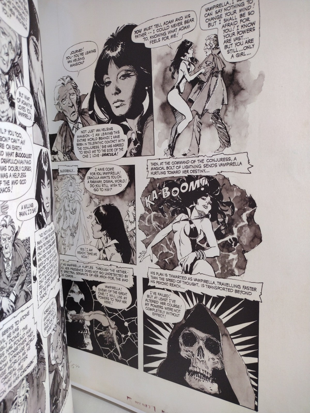 Jose Gonzalez VAMPIRELLA Art Edition Large 21x15" Dynamite HC New W Carton