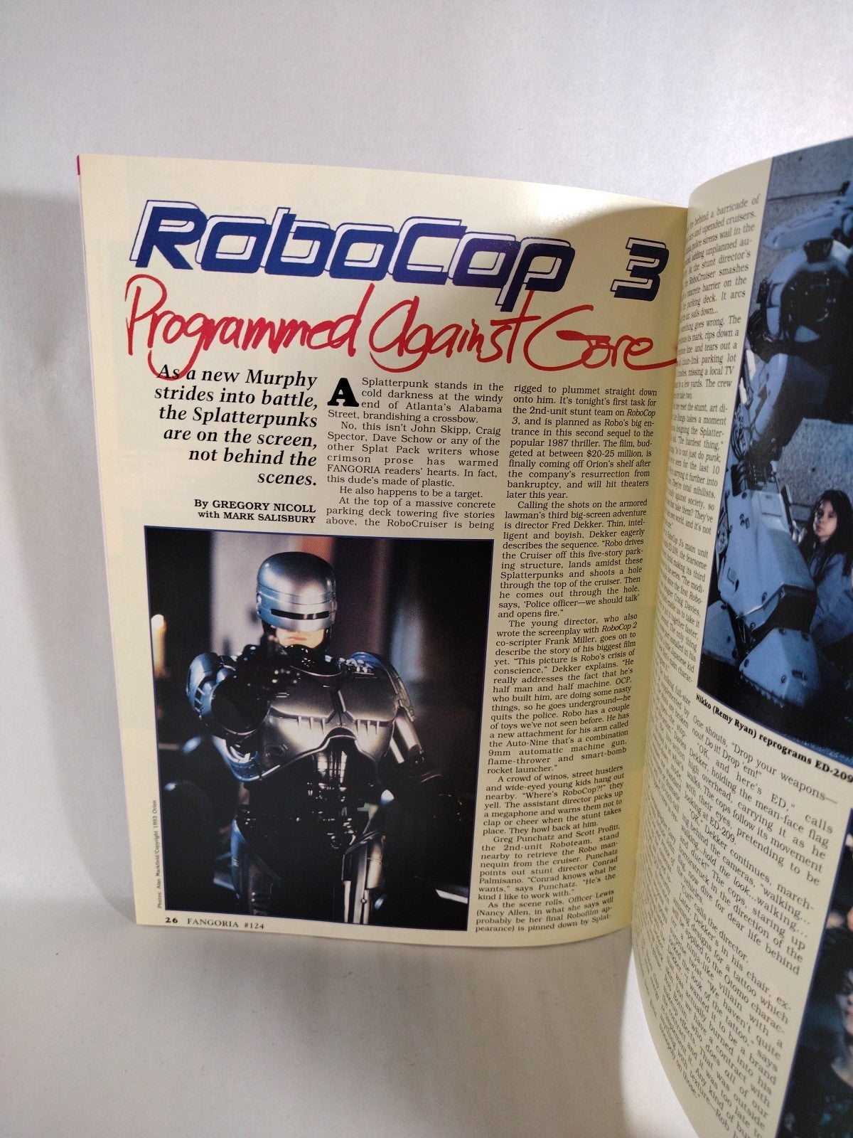 FANGORIA Magazine 124 (1993) Jurassic Park Robocop 3 Fortress Evil Dead II VF-NM