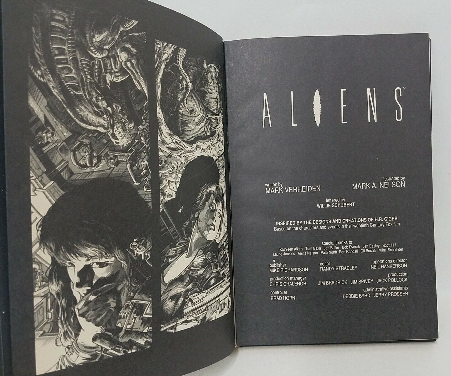 Aliens Book 1 (1990) Dark Horse Hardcover W Original Painted Art Signed DCastr