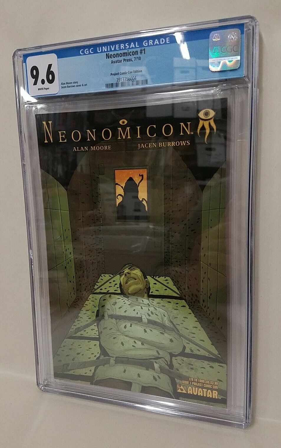 Neonomicon (2009) #1  Project Comic Con Jacen Burrows 1/1000 Variant 9.6 CGC