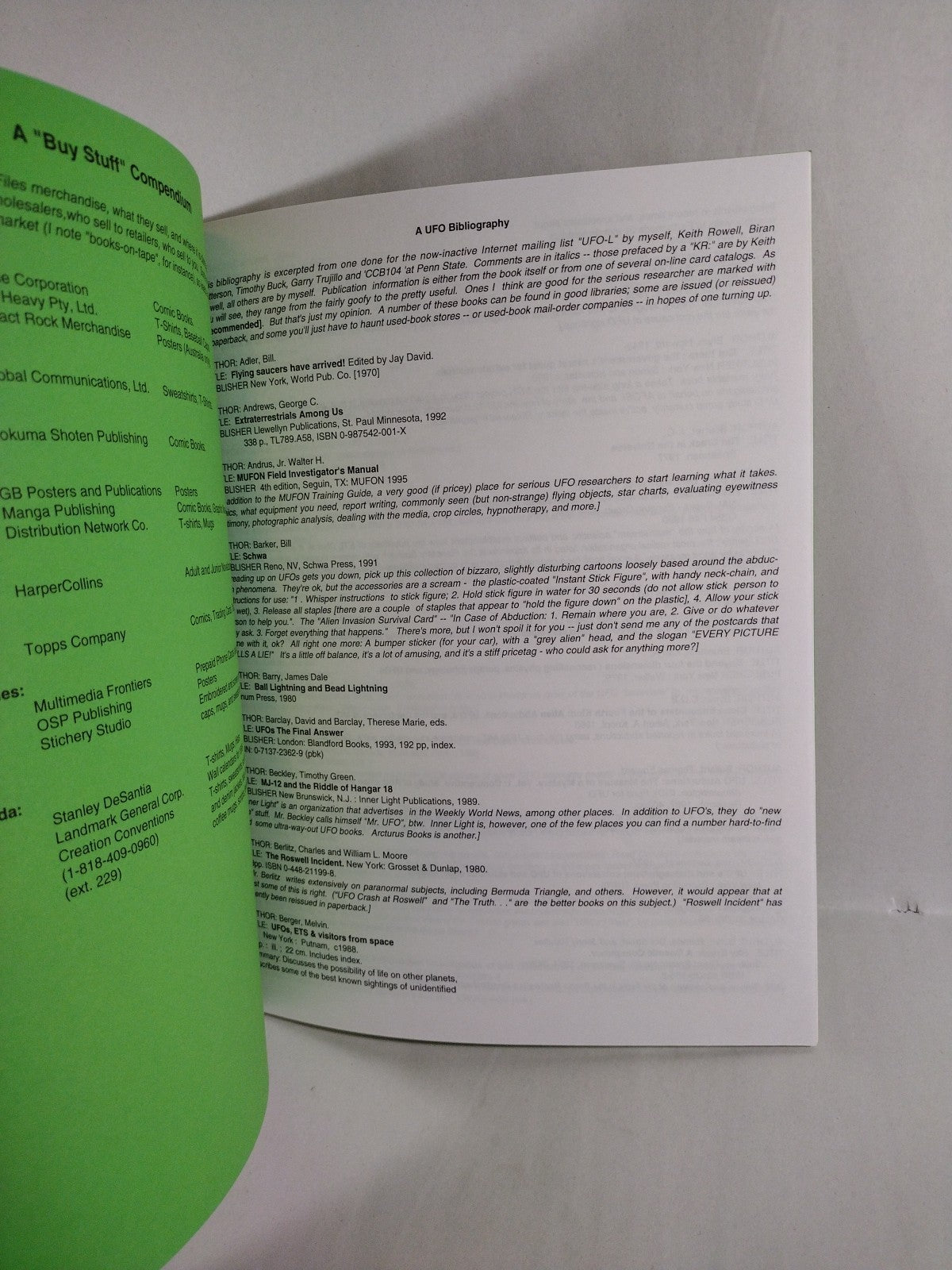 X-Files Second Season Episode Guide Book (1995) Fan Club Exclusive 