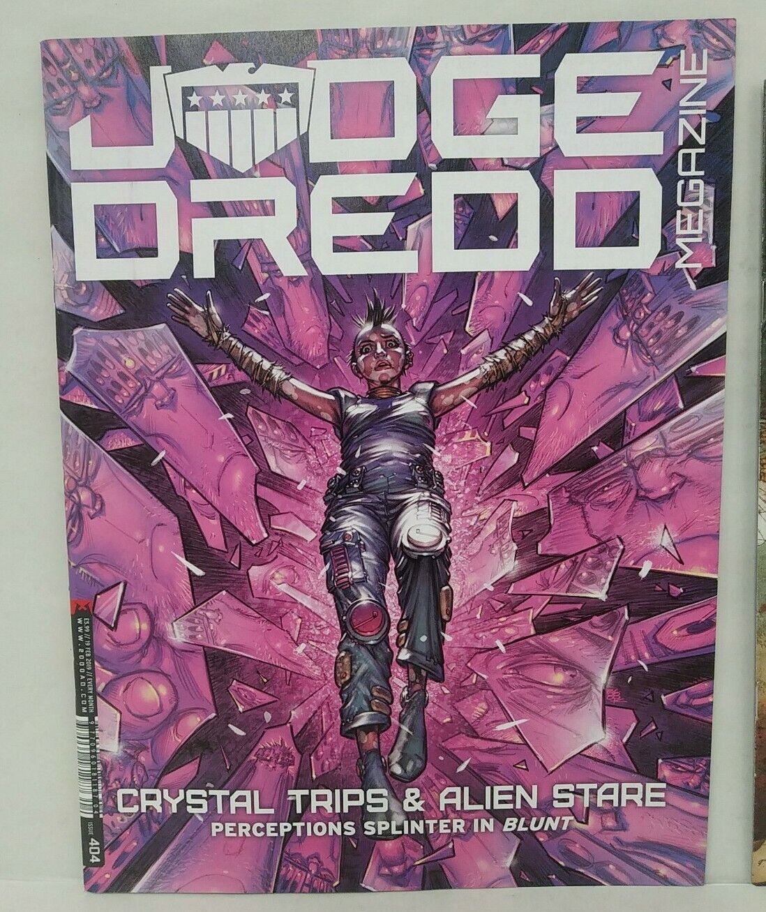 Judge Dredd Megazine 404 (2019) W Companion OP Overlord Comic Dark Judges