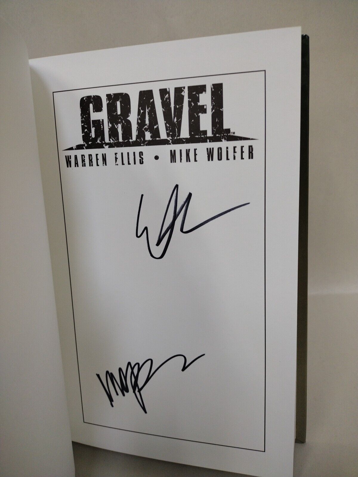 Gravel: Never A Dull Day (2008) Avatar Press HC Signed Edition Warren Ellis New