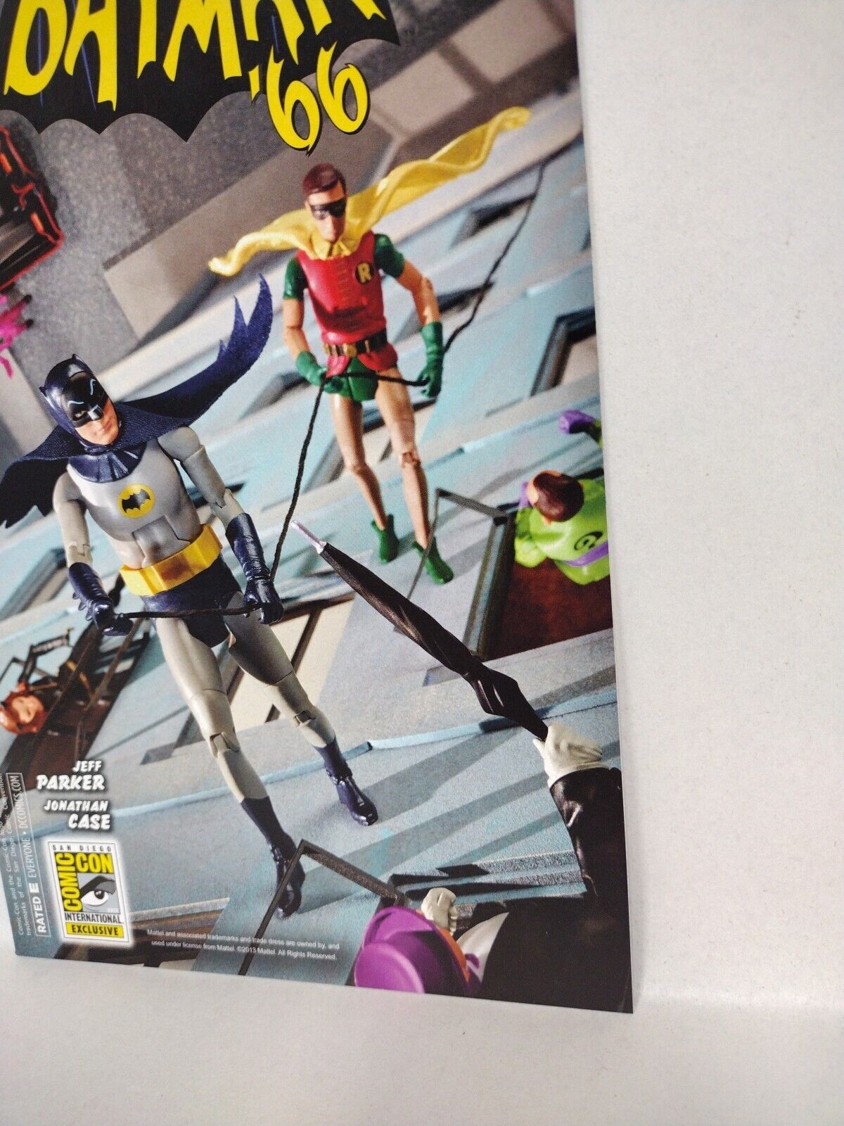 DC Comics! Batman '66! Issue #1 (2013)! SDCC Exclusive Variant!