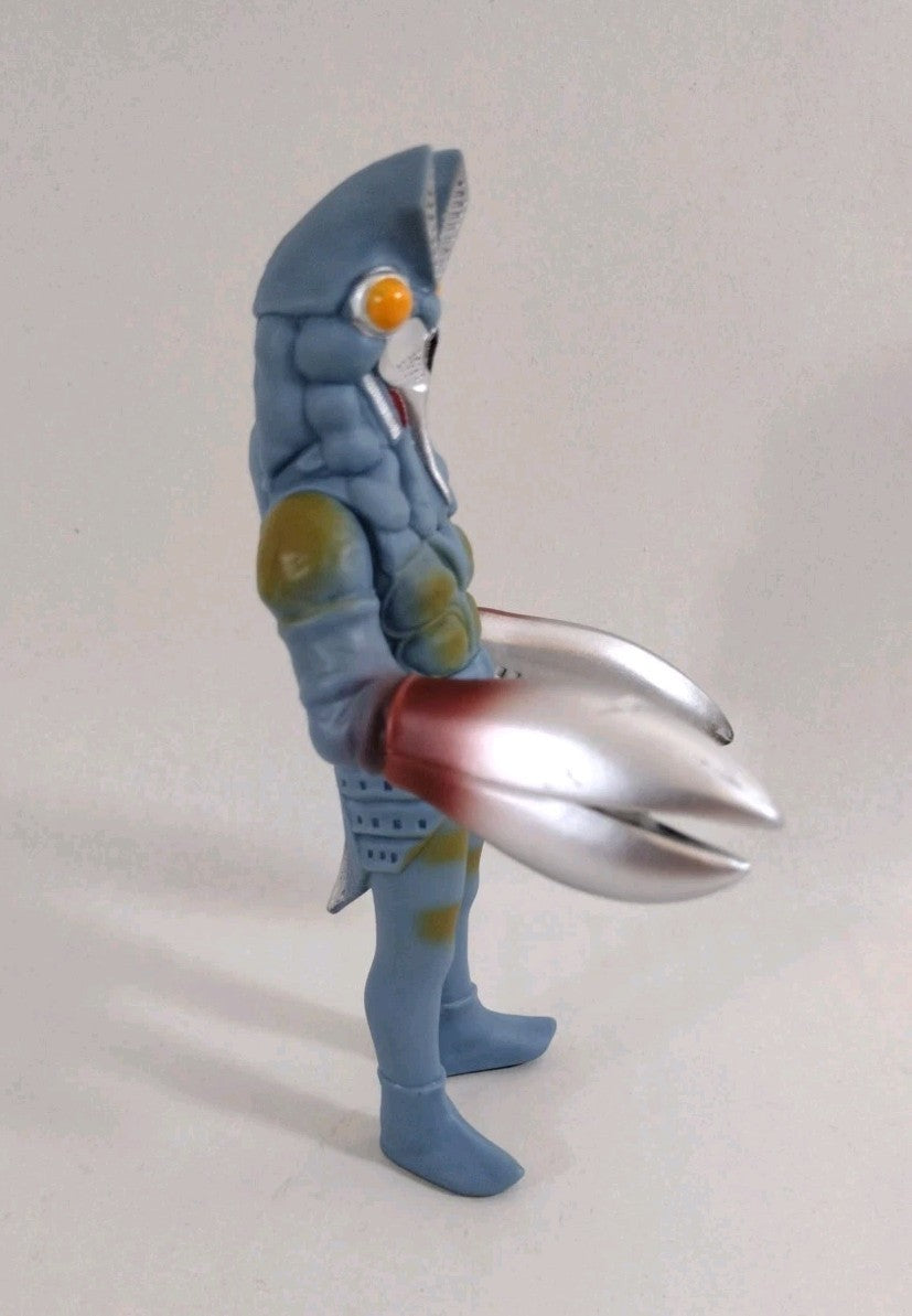 Ultraman (2013) Ultra Monster 500 Series Alien Baltan Bandai 5.5" Figure Sofvi