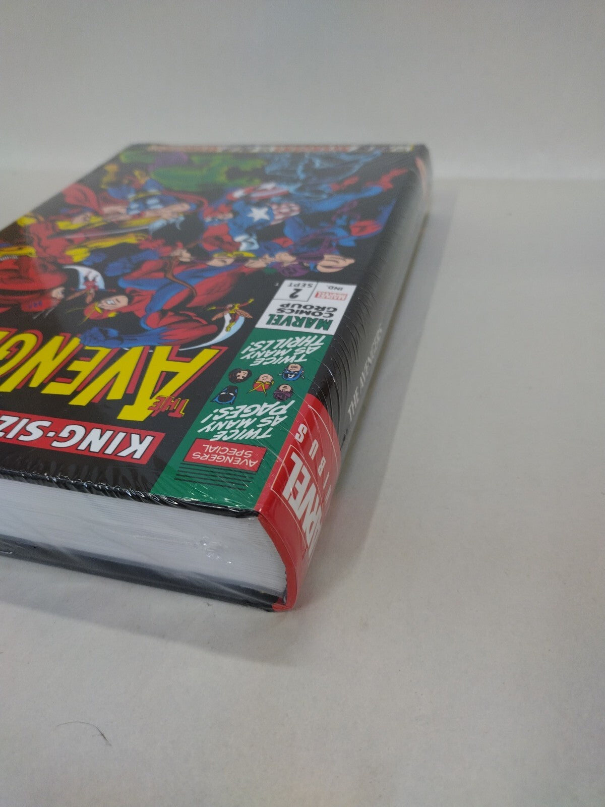 Avengers Vol 2 Omnibus Marvel Hardcover John Buscema DM Variant New Sealed 
