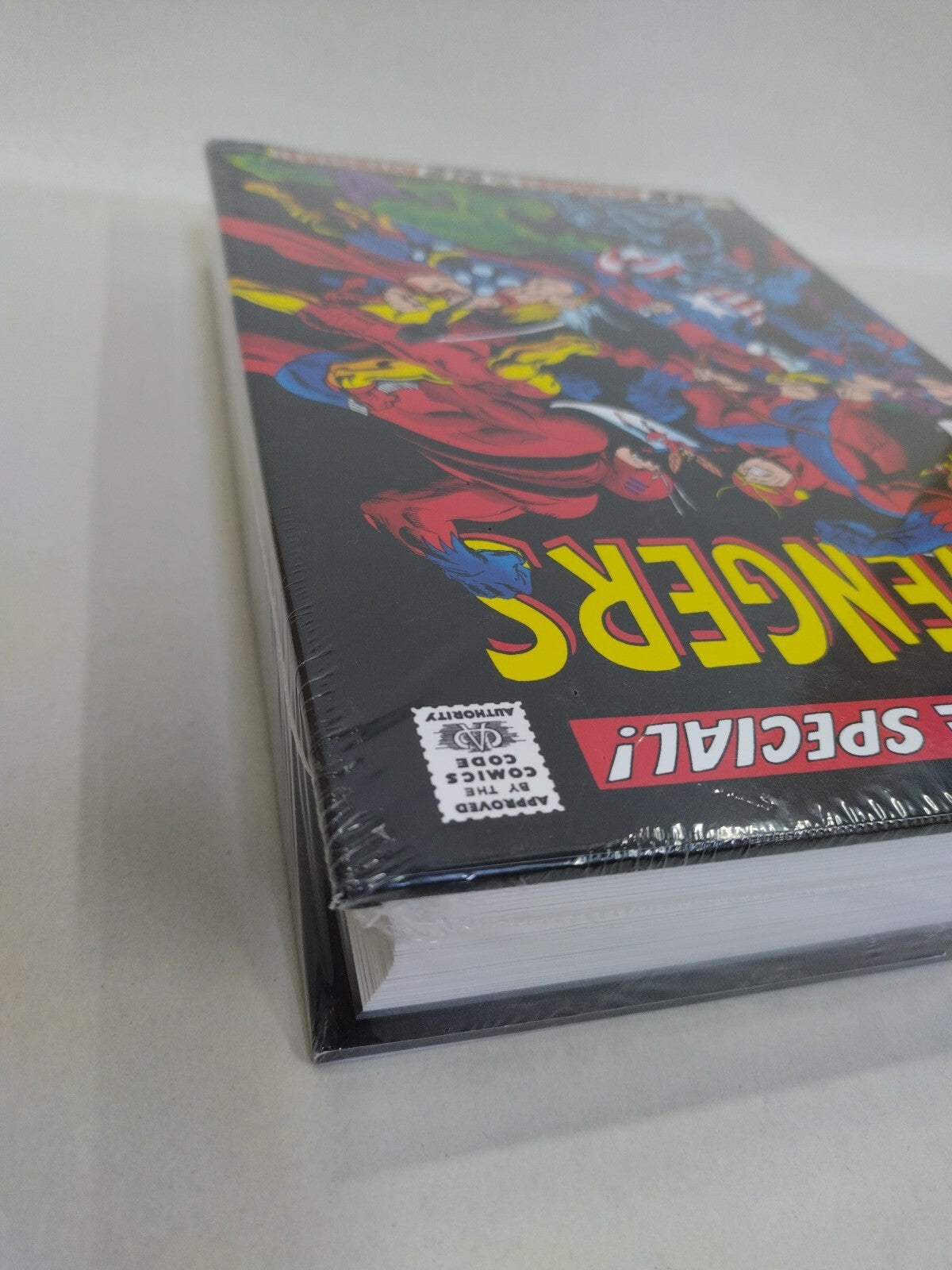 Avengers Vol 2 Omnibus Marvel Hardcover John Buscema DM Variant New Sealed 