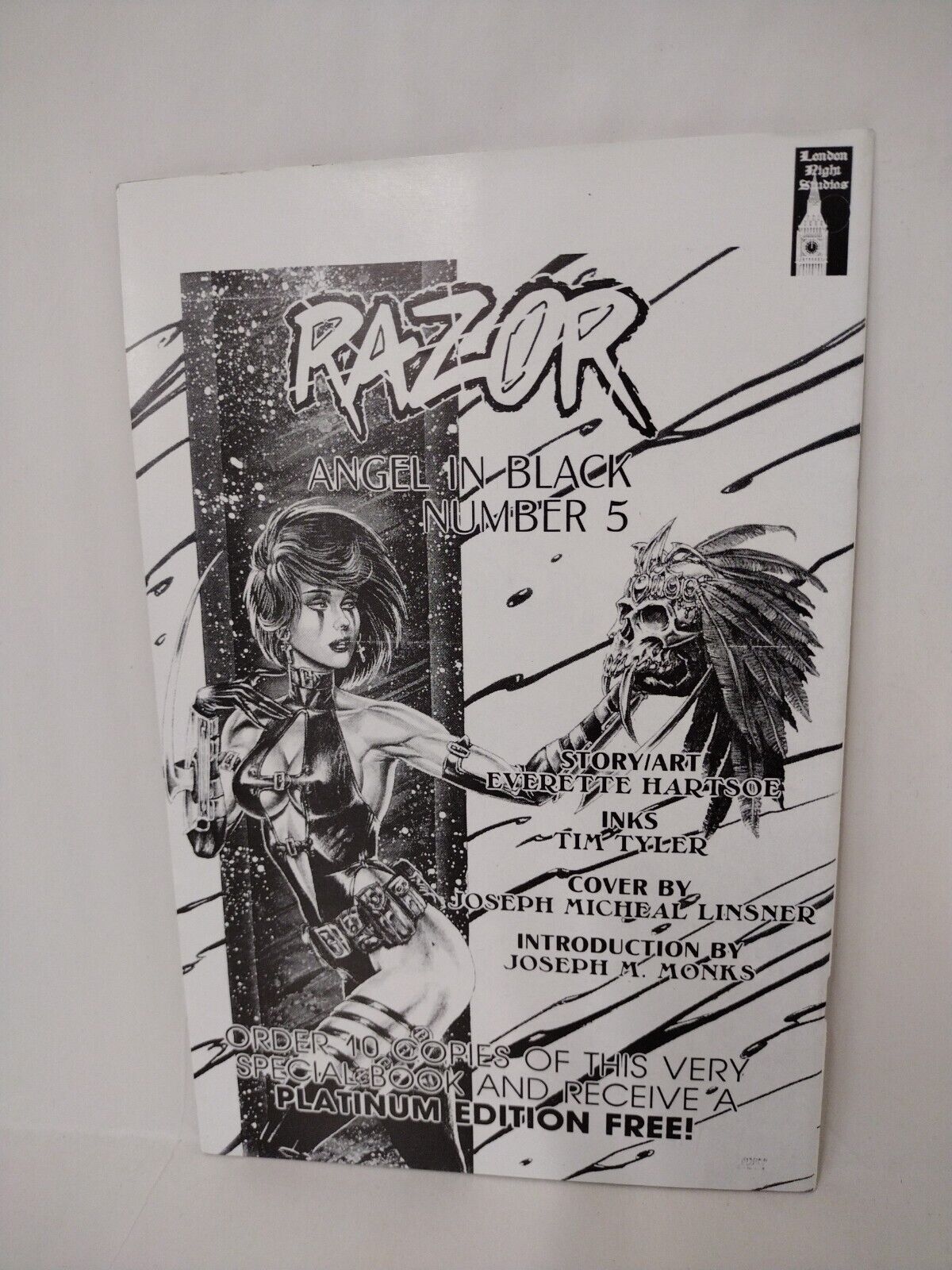 Razor #4 (1993) Fathom Press London Night 1st Ratsbane Tim Vigil Cover Art NM