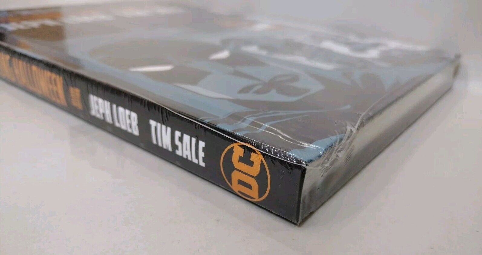 Batman The Long Halloween Deluxe Edition Jeph Loeb Tim Sale DC HC New Sealed