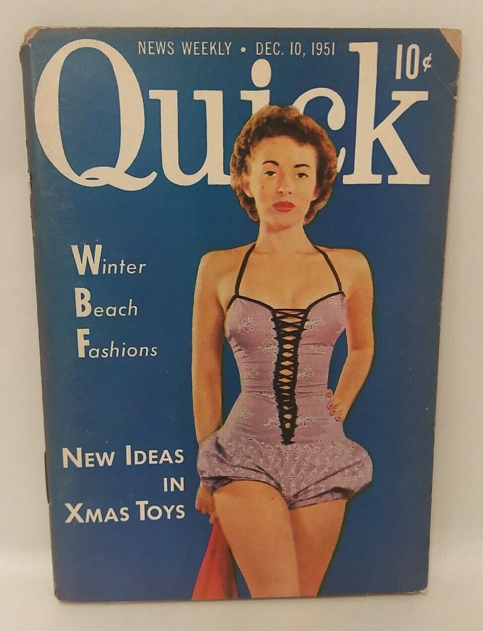 Quick News Weekly (1951) Pocket Mini Magazines Pin-Up Girl covers