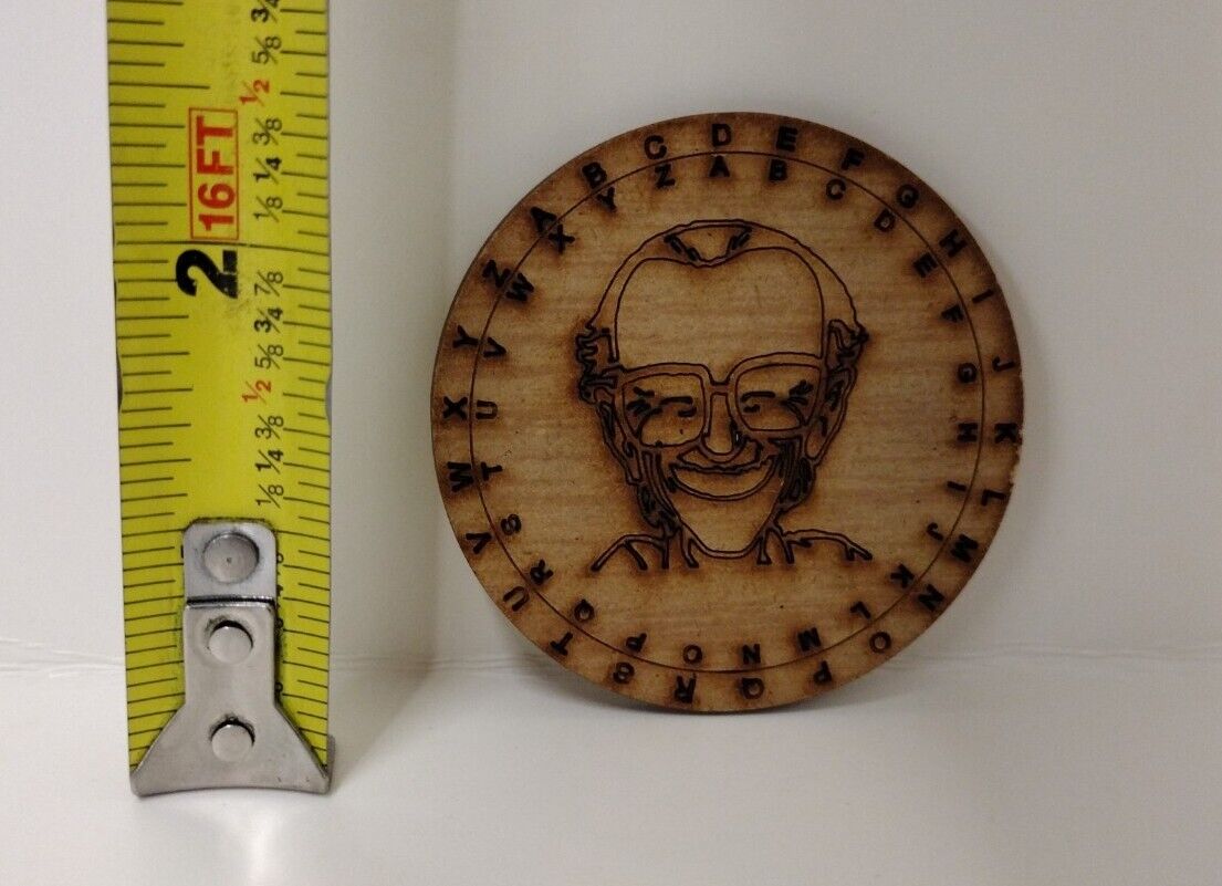 Rare STAN LEE (2015) Laser Cut Wooden Decoder Coin Sweet! Hollywood Gamepiece