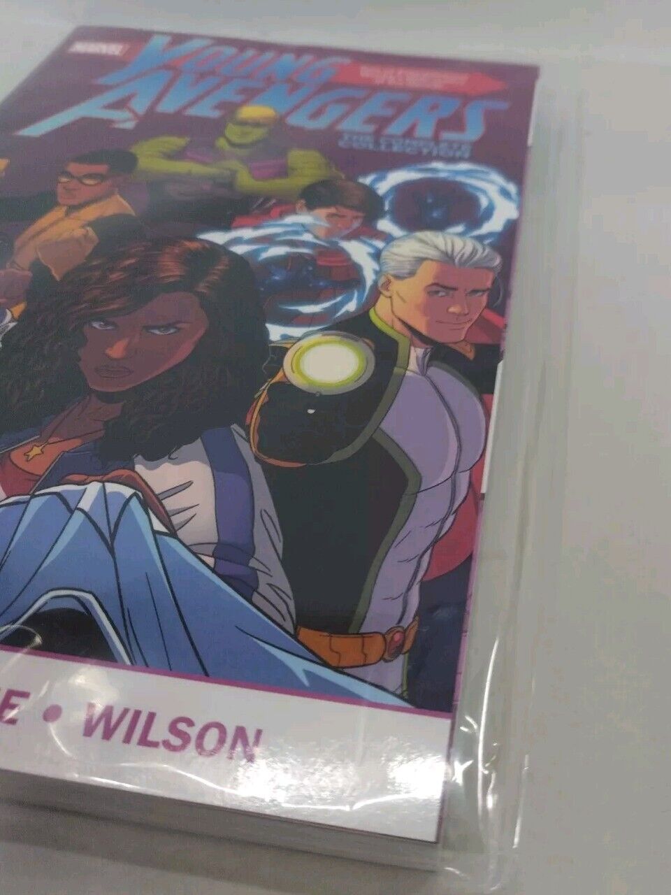 Jamie McKelvie Ki Young Avengers Gillen & McKelvie Softcover New